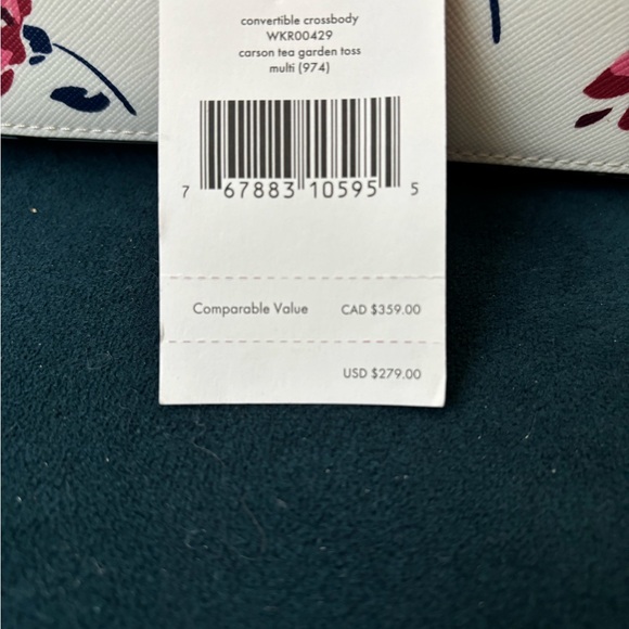 NWT Kate Spade New York crossbody with beautiful flowers - Picture 8 of 8